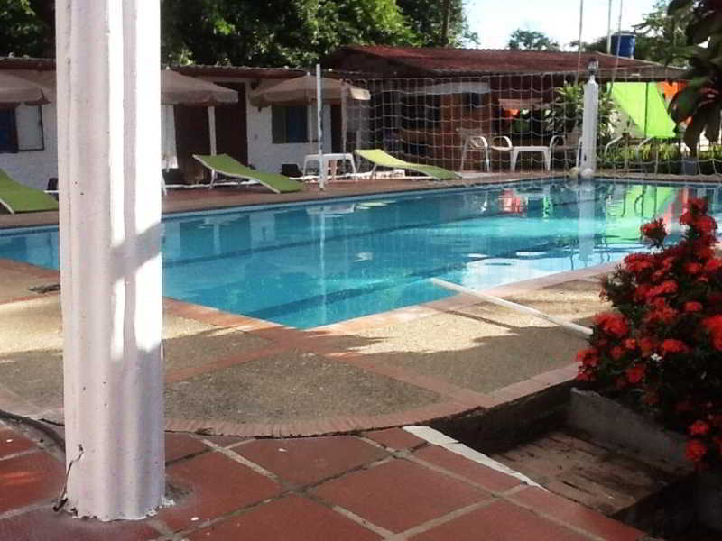 Llano Dorado Hotel Campestre Granja Campo Alegre Exterior foto